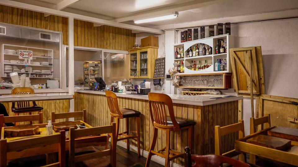 Ivs Bed And Breakfast キングストン エクステリア 写真